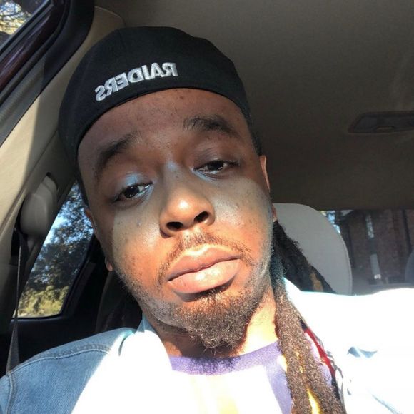 Profile Picture of Shawn Hollis (@shawnhollis66) on Poshmark