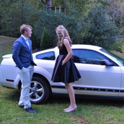 Profile Picture of Jessie Howell (@JessieH42420315) on Twitter