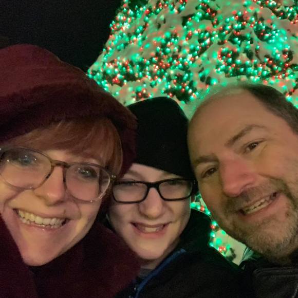 Profile Picture of Shannon Rozich (@srozich) on Poshmark