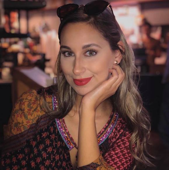 Profile Picture of Katherine Fuchs (@katherinefuchs) on Poshmark