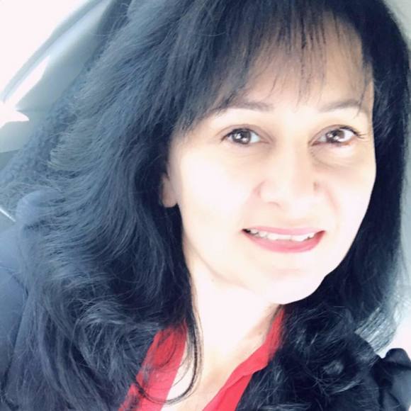 Profile Picture of Ana Lancheros (@anadeliamorales) on Poshmark