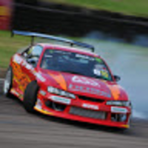 Profile Picture of Austin Phillips (@w0fa) on Poshmark