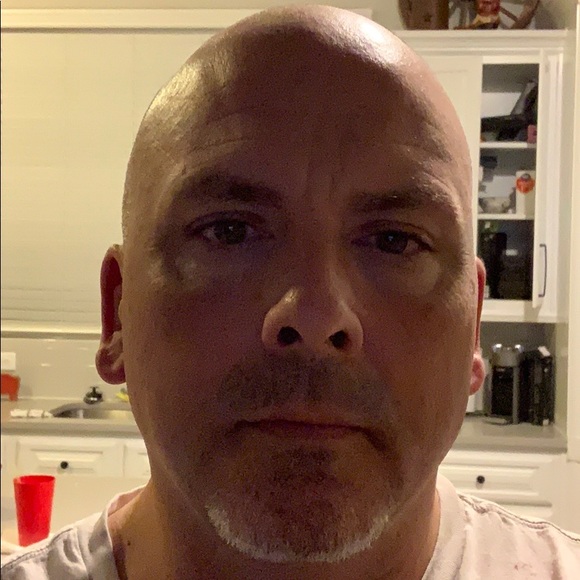 Profile Picture of Rj Mursch (@rjmursch) on Poshmark