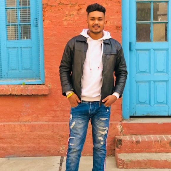 Profile Picture of Gaurav Choudhary (@gauravch1) on Poshmark