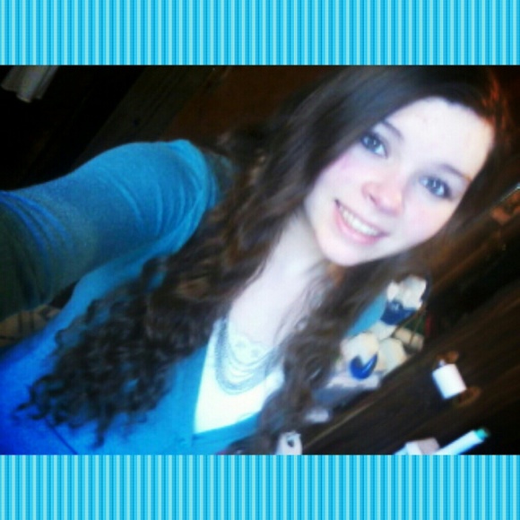 Profile Picture of Tia Mclaughlin (@tia_marie4) on Poshmark