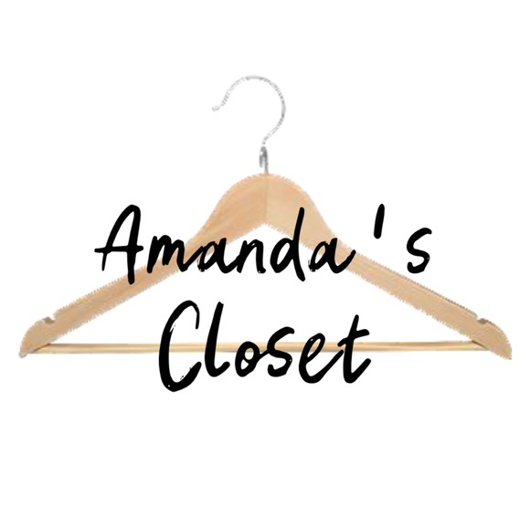 Profile Picture of Amanda Silva (@abettencourt06) on Poshmark