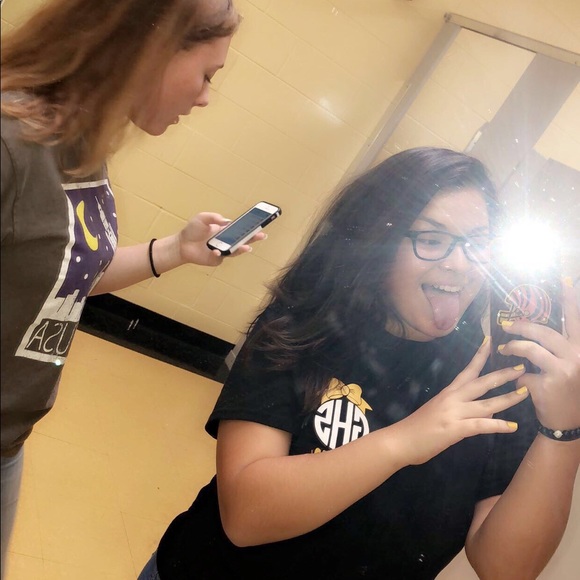 Profile Picture of Cadence Ishmael (@quxxn_cadence) on Poshmark