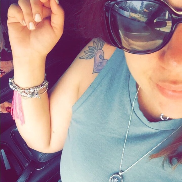 Profile Picture of Christianna Lavore (@mschrissy325) on Poshmark