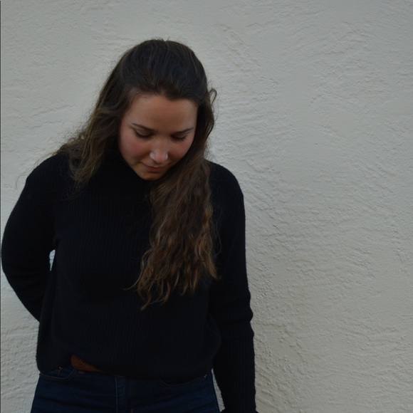 Profile Picture of Brianna Velichko (@793859) on Poshmark