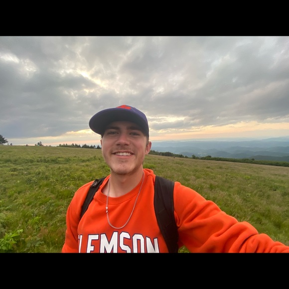 Tanner Chassereau - Poshmark Profile Picture of Tanner Chassereau (@tanner1530) on Poshmark