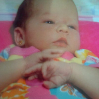 Profile Picture of Ada'Paula♥Baby Girl (@Pequenacatira) on Twitter