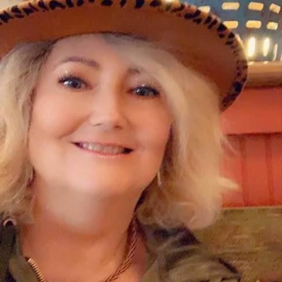 Profile Picture of Kimalea Steinman (@ladydawn61) on Poshmark