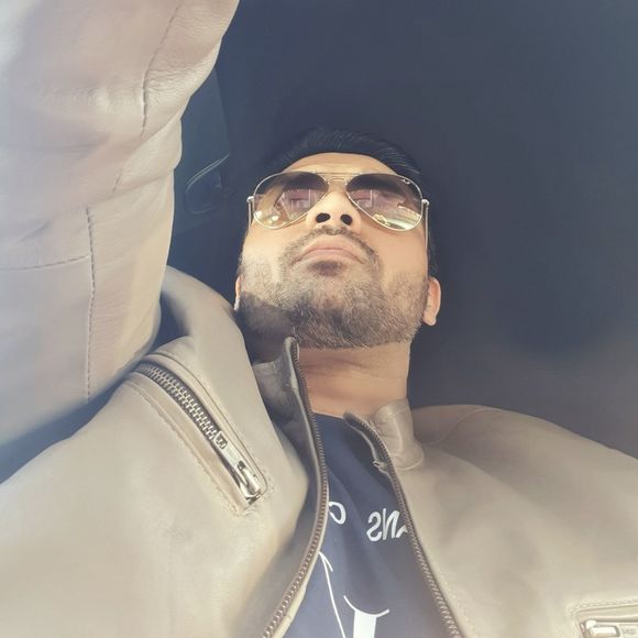 Profile Picture of Junaid Idrees (@junaid_mr) on Poshmark