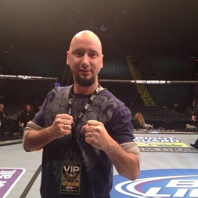 Profile Picture of Joshua Marble (@Akhunter211) on Twitter