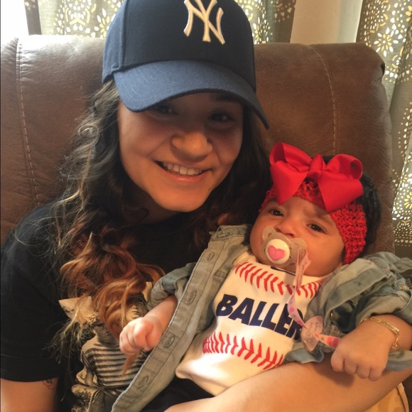 Profile Picture of Brianna Montez (@brii_maria) on Poshmark