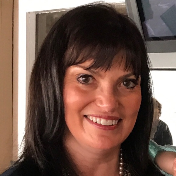 Profile Picture of Rita Pfeiffenberger (@raprn) on Poshmark