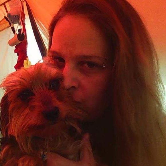 Profile Picture of Brandi Muzzillo (@bmuzzillo) on Poshmark