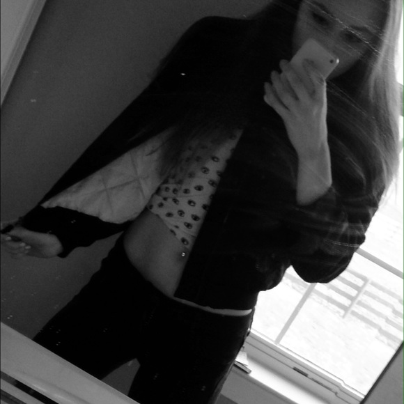 Profile Picture of Maddy Arble (@maddyarble) on Poshmark