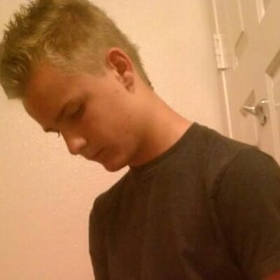 Profile Picture of Dylan Carlisle (@MrLazzyyy) on Twitter