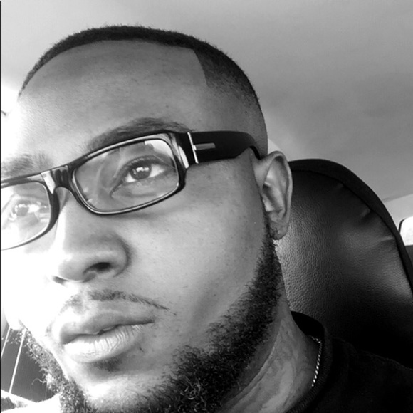 Profile Picture of Craig Wilkerson (@cmatthew92) on Poshmark