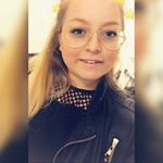 Profile Picture of 𝓚𝓲𝓶𝓫𝓮𝓻𝓵𝔂 𝓦𝓮𝓱𝓶𝓾𝓵𝓵𝓮𝓻 (@xxkimberlyw) on Instagram