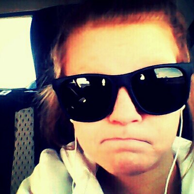 Profile Picture of Kelsey Willett (@MileyListner) on Twitter