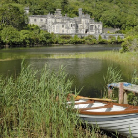 Profile Picture of Ann Genovesi (@annmbg) on Poshmark