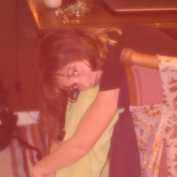 Profile Picture of Lu Hoffman (@lu_ser) on Poshmark