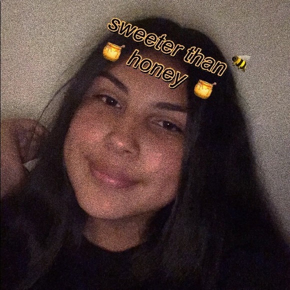 Profile Picture of Bianca Bonilla (@biancaaa768) on Poshmark