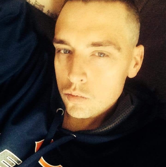 Profile Picture of Aaron Bridgeman (@marines072401) on Poshmark