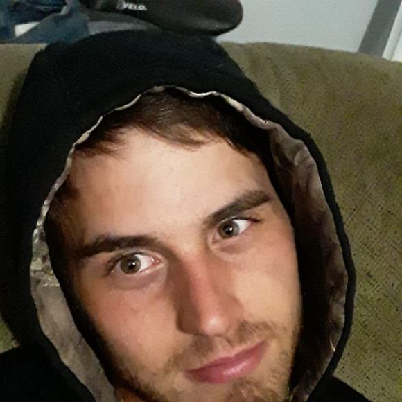 Profile Picture of Zachary Morrison (@zacharymorrison) on Poshmark