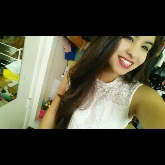 Profile Picture of Isabel Aleman (@onlytubby) on Poshmark