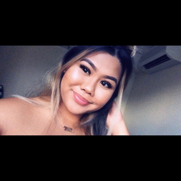 Profile Picture of Jerena Jacinto (@jerenalxx) on Poshmark