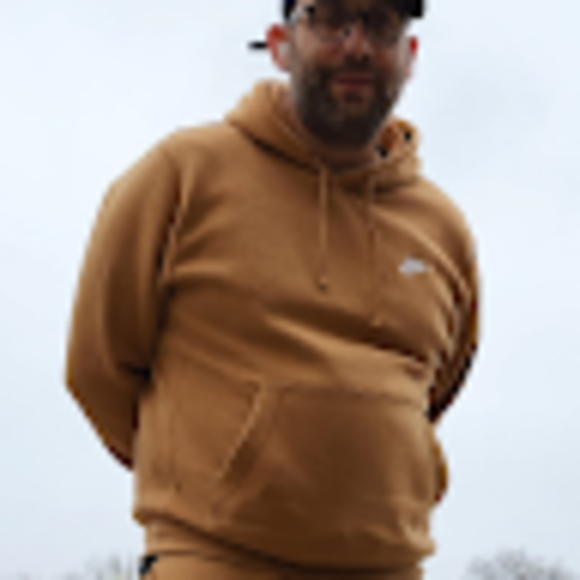 Profile Picture of Jason Osborne (@jlosborne1980) on Poshmark