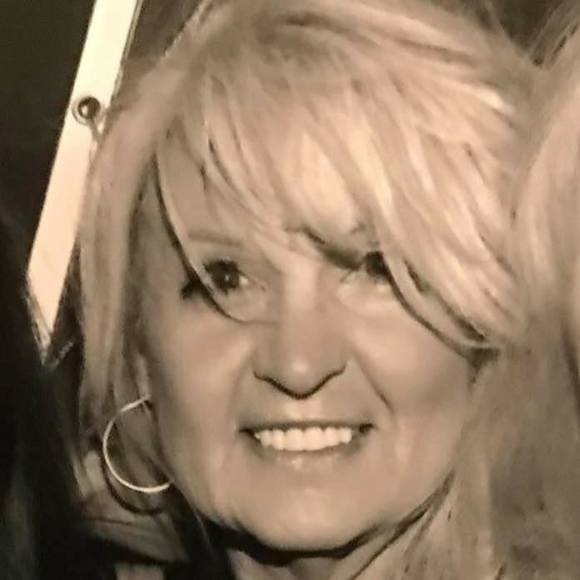 Profile Picture of Peggy Irby (@peggyjirby) on Poshmark