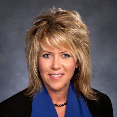 Profile Picture of Shelley Hager (@calltobuyorsell) on Twitter