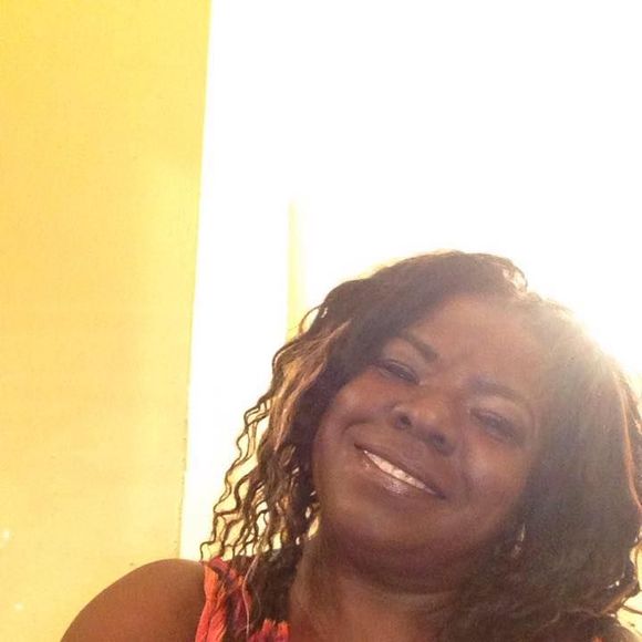 Profile Picture of Theresa Mcdonald (@mommalike) on Poshmark
