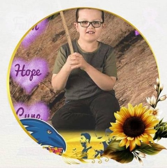 Profile Picture of Kerri Edgell (@kerrilane32) on Poshmark