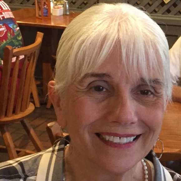 Ginger Paduch - Poshmark Profile Picture of Ginger Paduch (@gingclock) on Poshmark