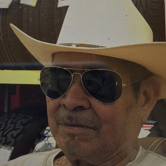 Profile Picture of Jose Rosillo (@rosillo_47) on Poshmark