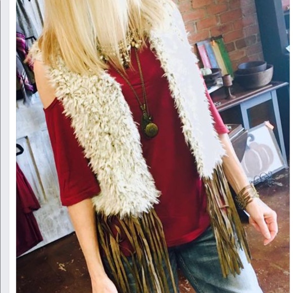 Profile Picture of Sally Vannaman (@svan694) on Poshmark