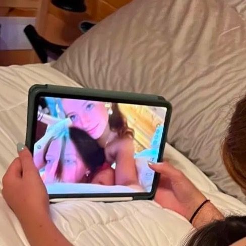 Profile Picture of lenore (@lenorew) on Tiktok