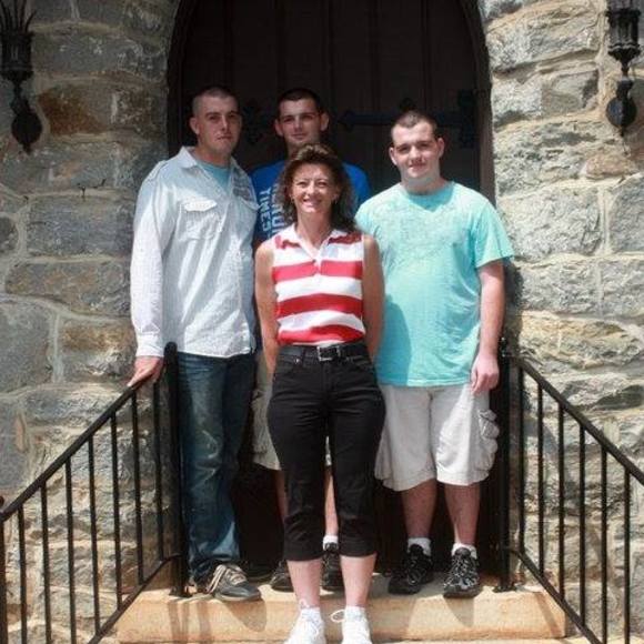 Profile Picture of Kimberly Bailey (@kimberly_11_17) on Poshmark