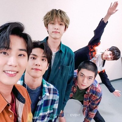 Profile Picture of Chicken.Bob.Brian.Drum.Wonpil (@ZoeTorn) on Twitter