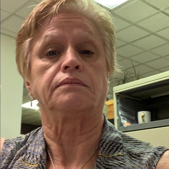 Profile Picture of Georgetta Caudill (@georgetta_c) on Poshmark