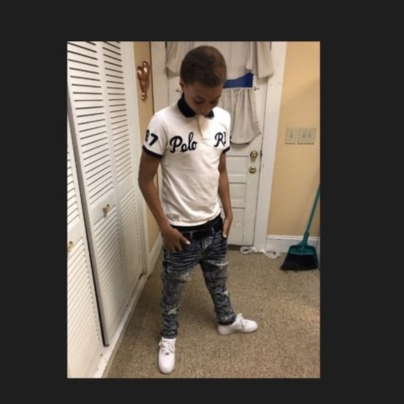 Profile Picture of Shizzy Shizzy (@shizzyshizzy) on Poshmark