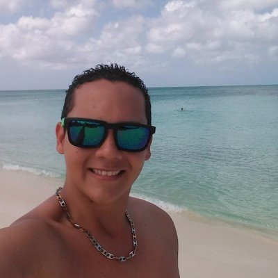 Profile Picture of Darwin Castillo (@DarwinCastillo) on Twitter