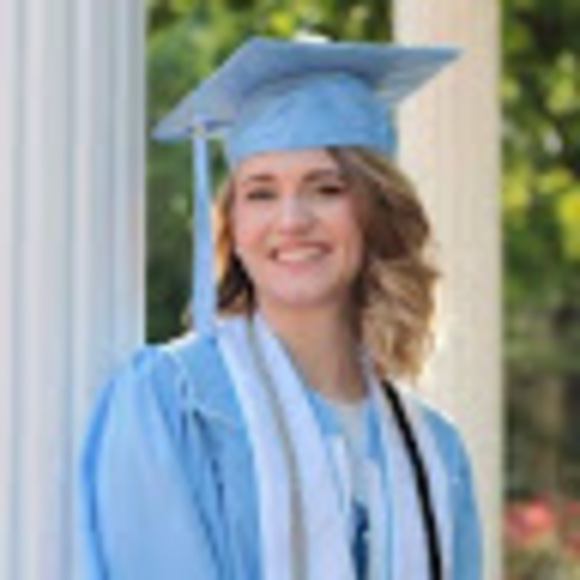Profile Picture of Cailey Koeckeritz (@caileydavis) on Poshmark