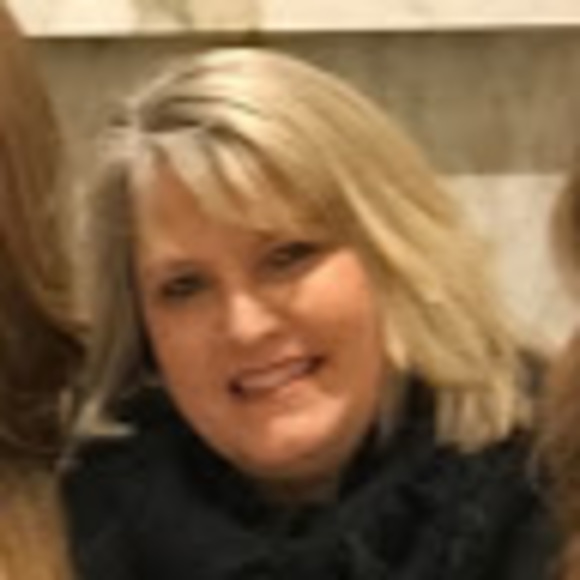 Profile Picture of Judy Petroni (@jbpetroni) on Poshmark