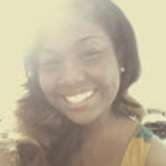 Julia Nickerson - Poshmark Profile Picture of Julia Nickerson (@julianickers951) on Poshmark